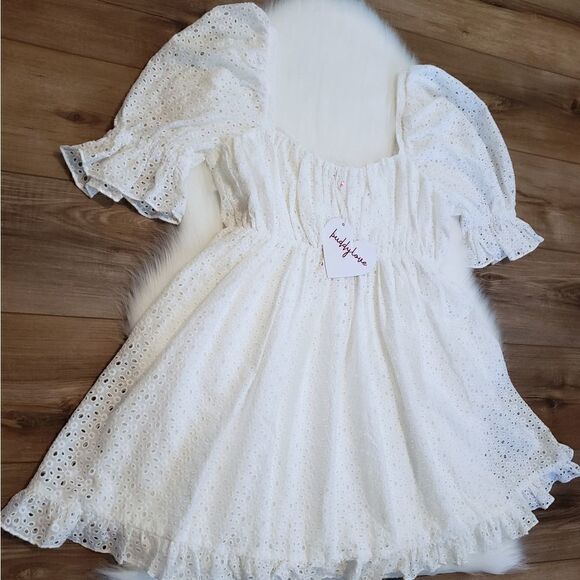 Buddy Love Valentina White Eyelet Puff Sleeve Mini Dress Size Medium NWT - Picture 10 of 12